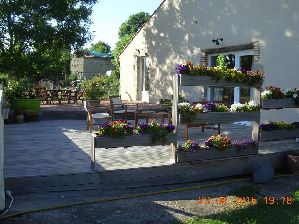 布朗石的花园住宿加早餐旅馆 Saint-Jean-des-Ollières 外观 照片